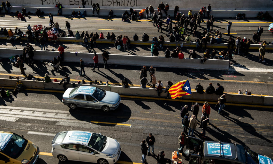 Separatist Catalonian Protesters Block The Border Between France And Spain