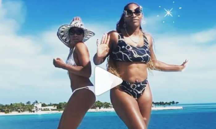 venus si serena williams danseaza