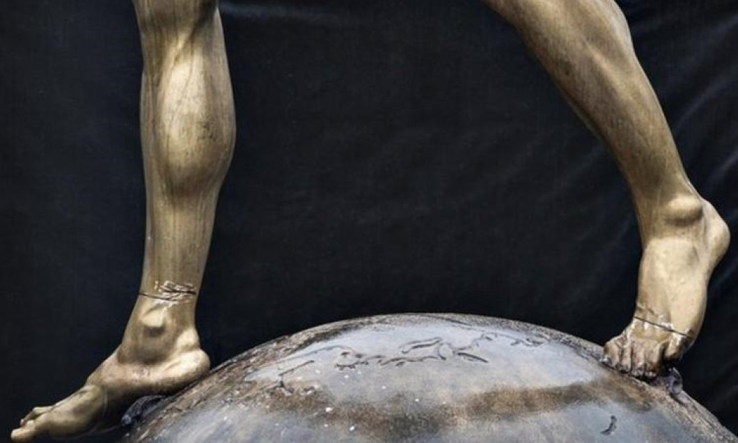 statuie zlatan