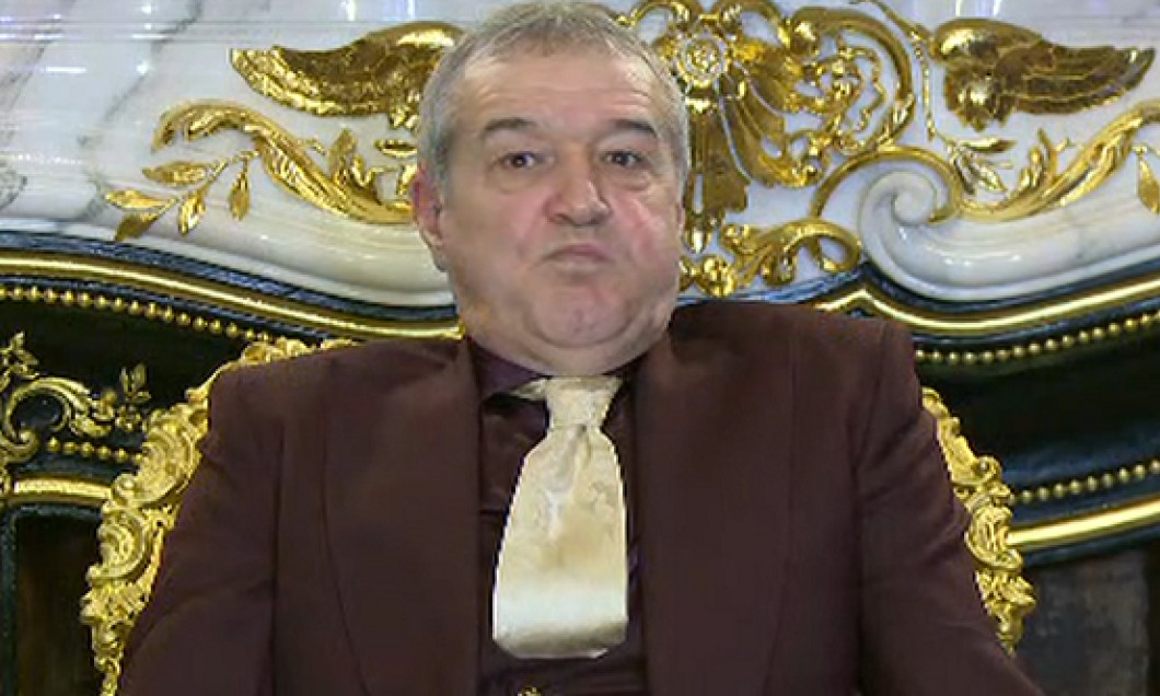 becali-pleaca-in-grecia