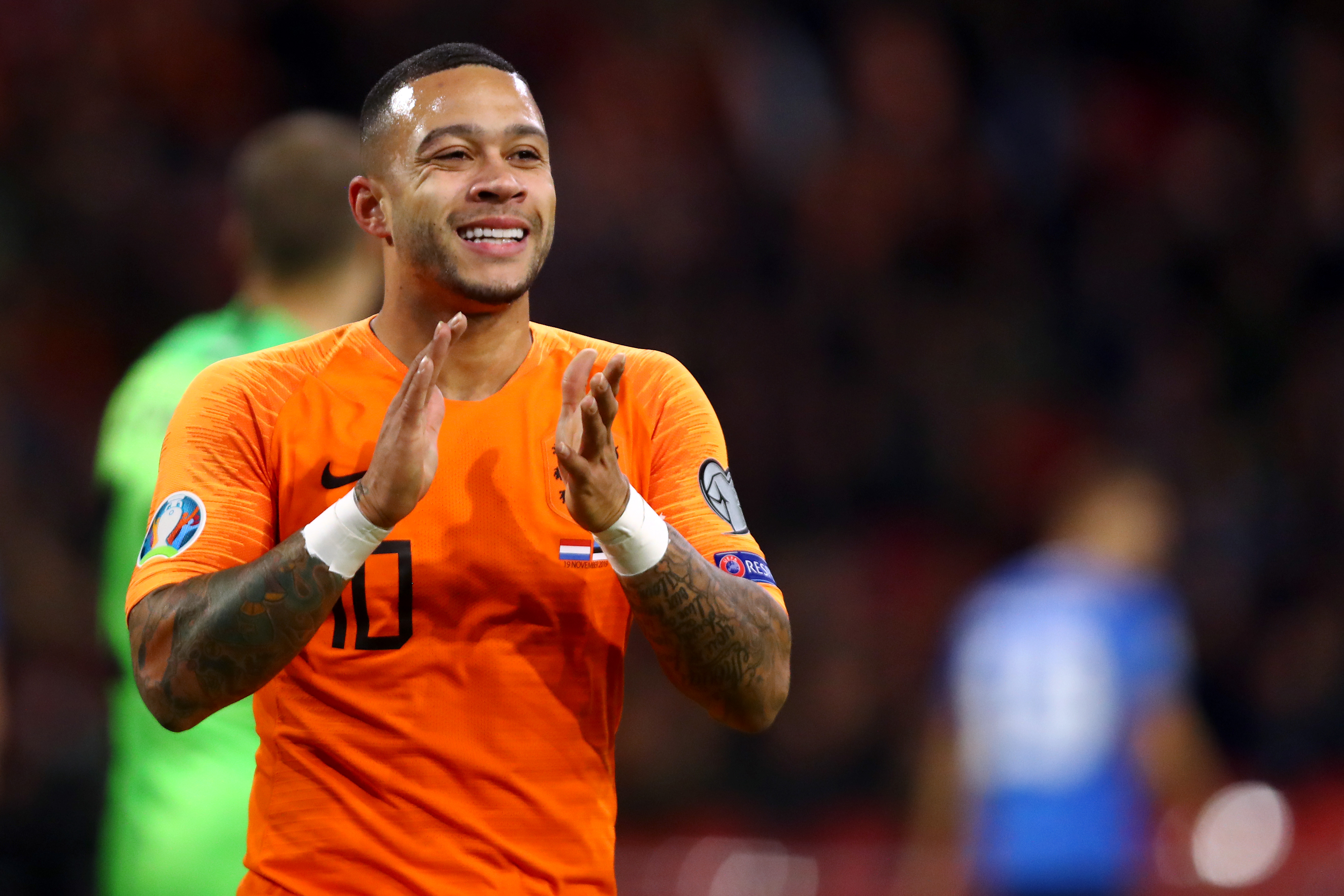 Memphis Depay, în centrul unui scandal imens, după ce s-a pozat cu un animal exotic în casă: Cine nu știe, să tacă!