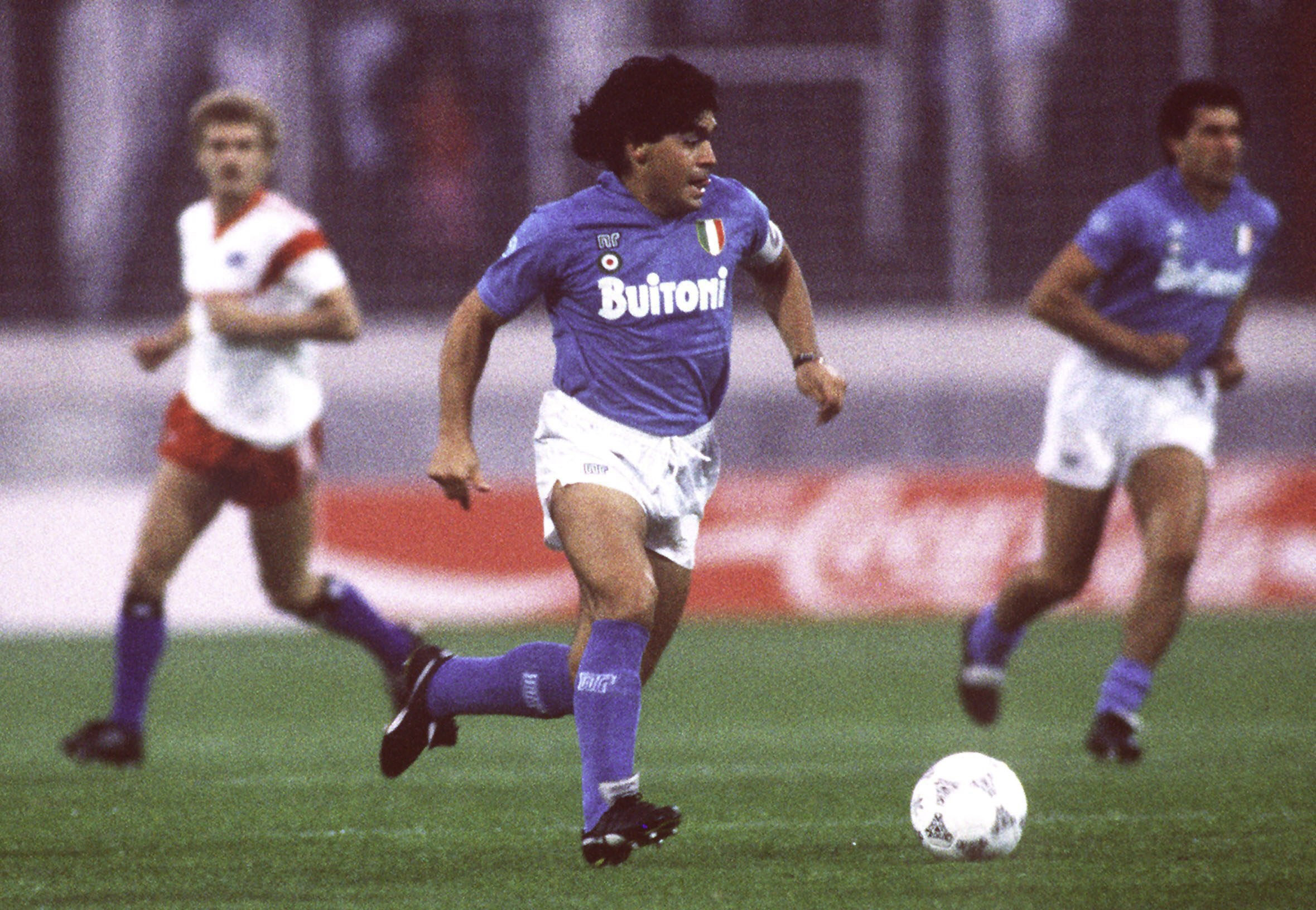 Cum a reacționat un hoț după ce și-a dat seama că i-a spart casa lui Maradona. Poveste amuzantă spusă de Ionuț Chirilă