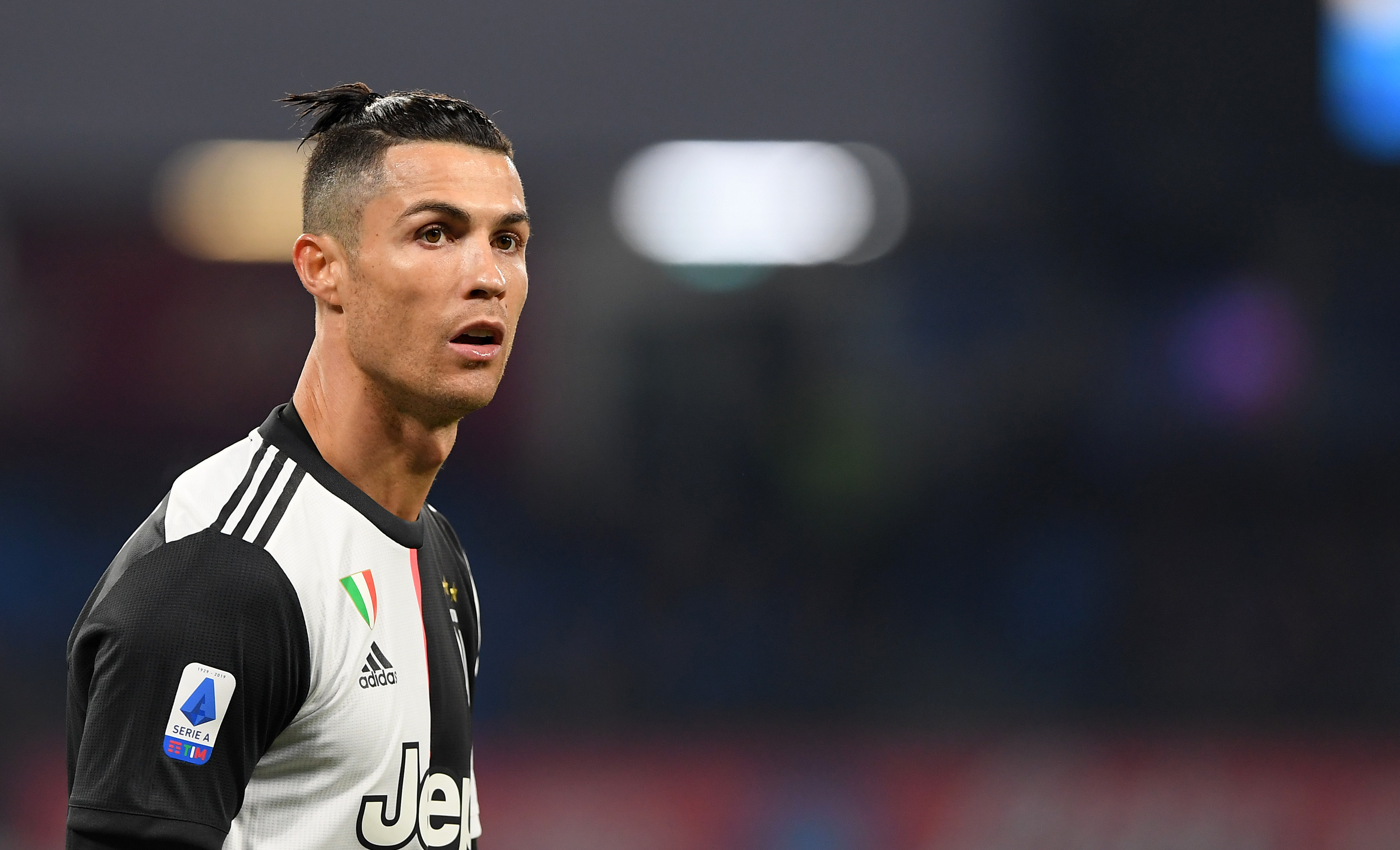 Sarri vrea să aducă un star din Premier League lângă Cristiano Ronaldo! Juventus îl poate lua liber de contract