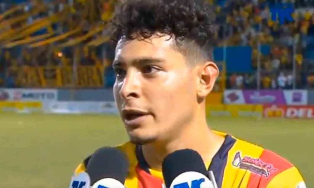 Jhow Benavidez-iubita-sotie