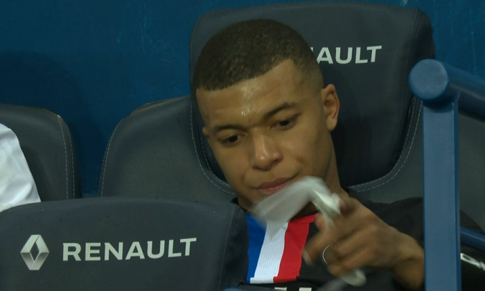 mbappe suparat banca rezerve