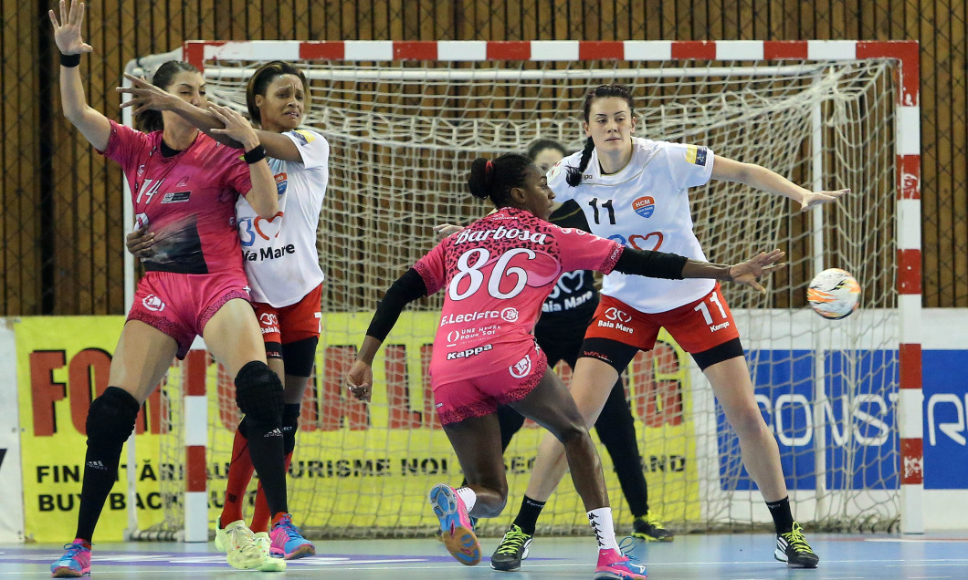 HANDBAL FEMININ: HCM BAIA MARE-FLEURY LLORET, LIGA CAMPIONILOR EHF (10.01.2016)
