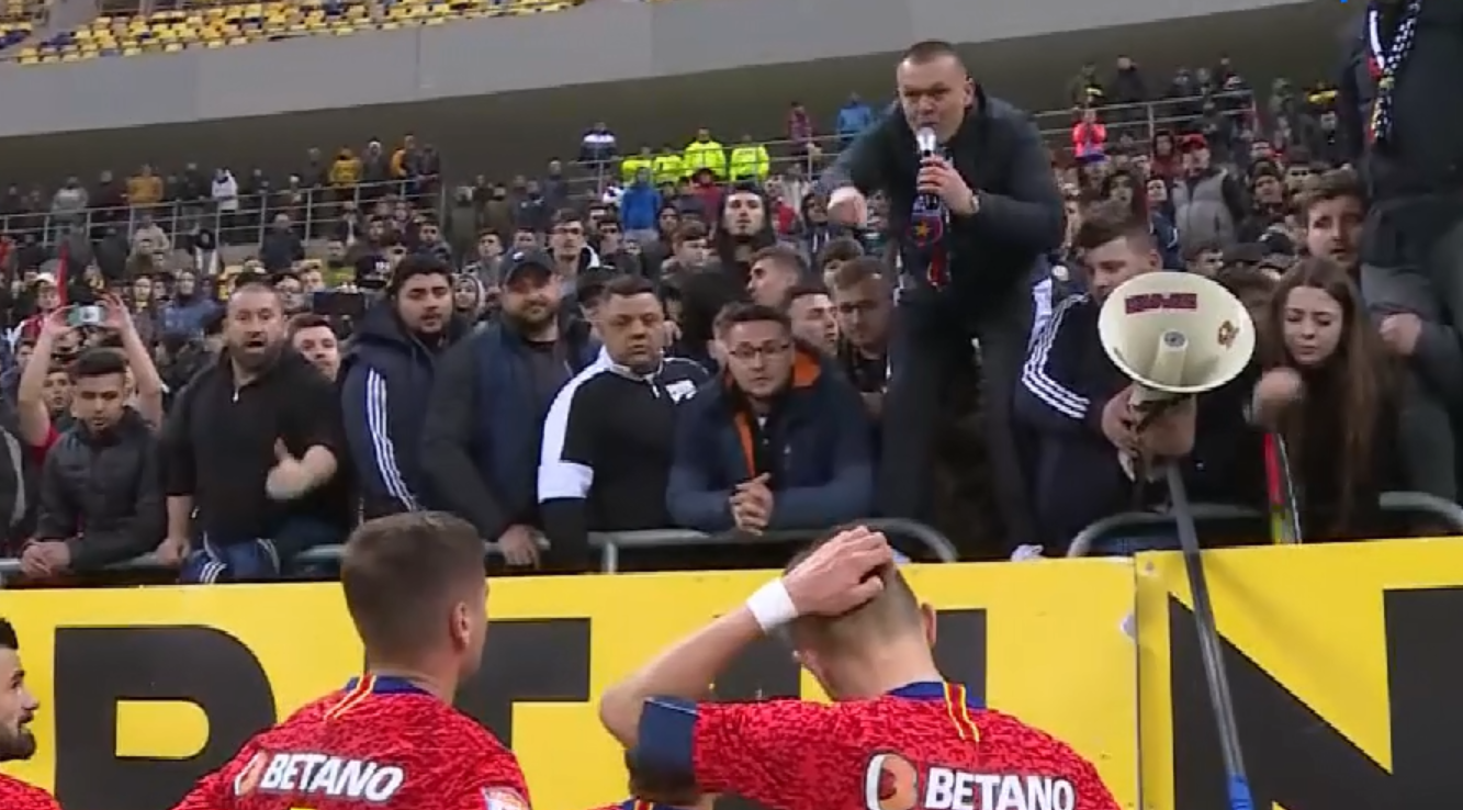 Ultrașii FCSB au venit la cantonamentul echipei: ”Să se ducă la Gigi Becali și să spună că nu merită 15 mii de euro!”