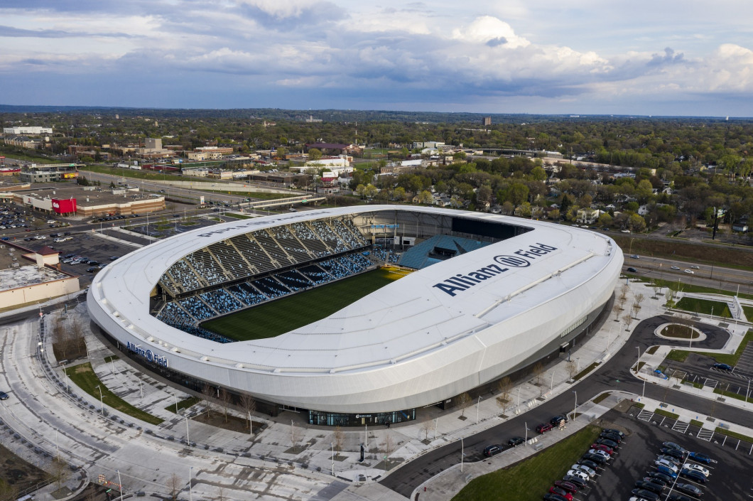 GALERIE FOTO: Arena din Târgu Jiu, nominalizată pentru ...