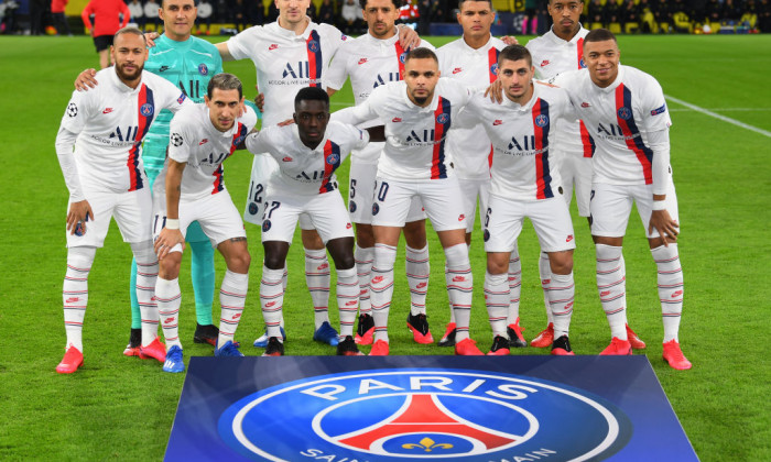 Borussia Dortmund v Paris Saint-Germain - UEFA Champions League Round of 16: First Leg