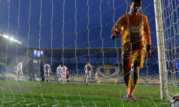 FOTBAL:CHINDIA TARGOVISTE-SEPSI OSK SFANTU GHEORGHE, LIGA 1 CASA PARIURILOR (8.03.2020)