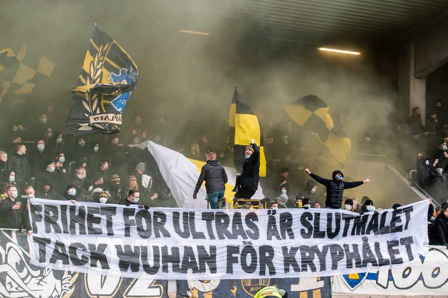”Mulțumim orașului Wuhan pentru inspirație!” Cum au profitat fanii lui AIK Stockholm de ”nebunia” coronavirus