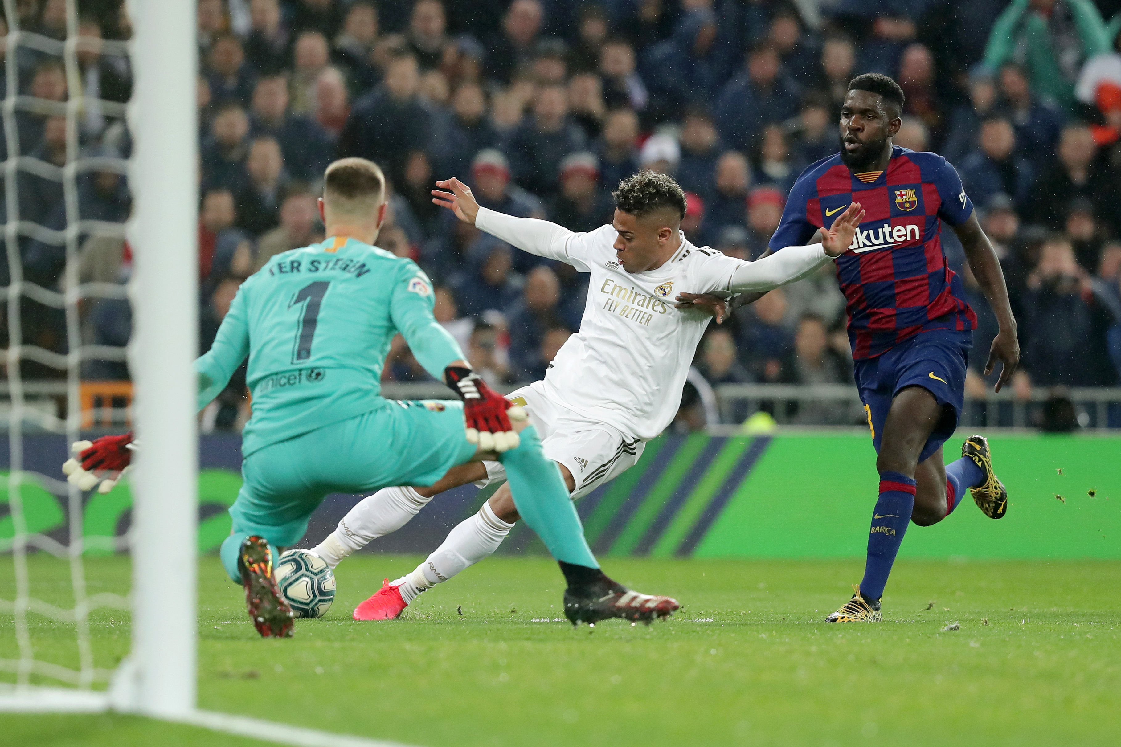 Momente magice pe Bernabeu: Mariano Diaz a marcat în El Clasico la doar 47 de secunde de la intrarea pe teren