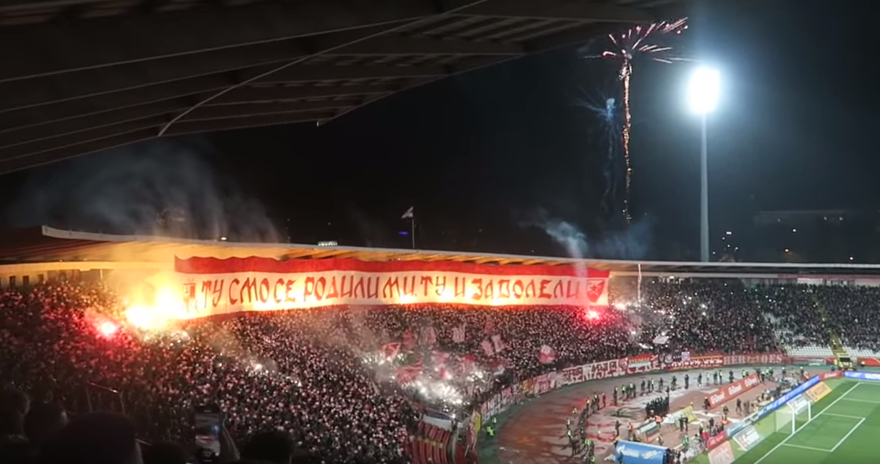 Show total la Steaua Roșie - Partizan Belgrad: mii de torțe și artificii lansate direct din peluză