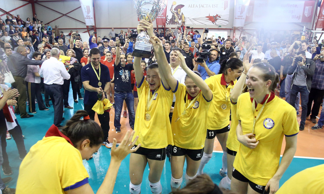 VOLEI FEMININ: CS VOLEI ALBA BLAJ - CSM TARGOVISTE, FINALA DIVIZ