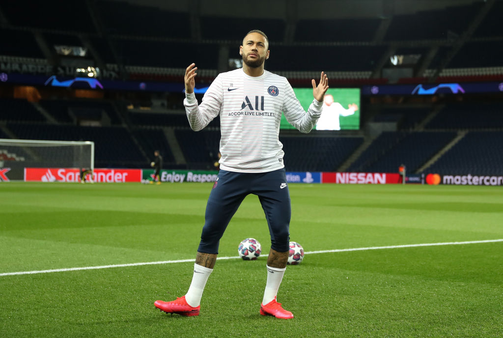 Neymar a provocat zâmbete în timpul meciului de pe Parc des Princes! Cum a sărbătorit golul şi i-a omagiat pe fanii absenţi