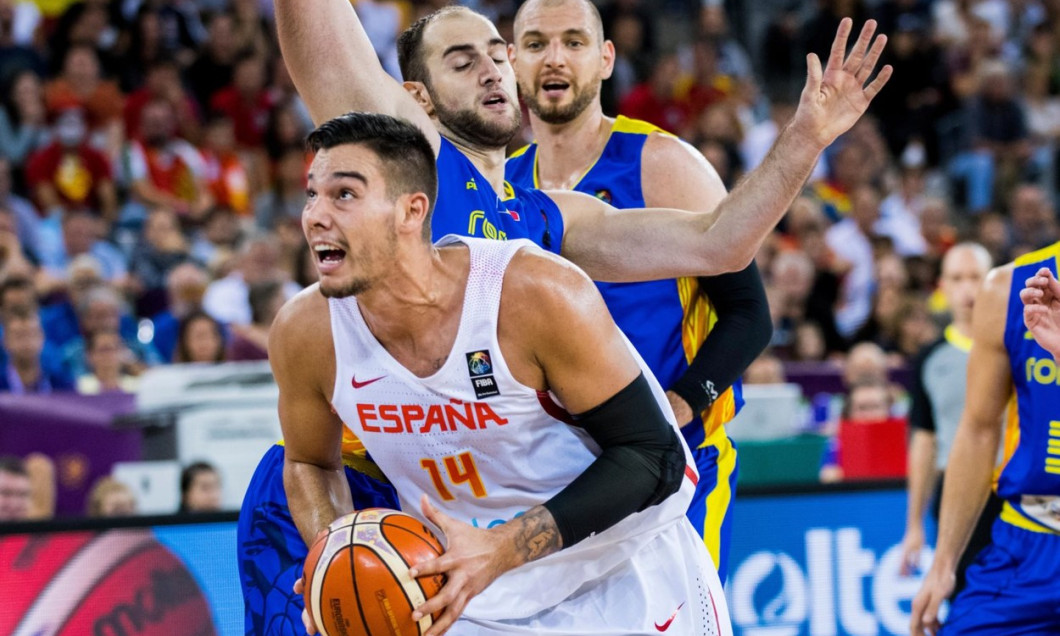 September 4, 2017: Willy Hernangomez #14 (ESP) and Alexandru Olah #13 (ROU) during the FIBA Eurobasket 2017 - Group C, game between Spain and Romania at Polyvalent Hall, Cluj-Napoca, Romania ROU. Foto: Cronos