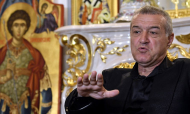 PREZENTARE BOGDAN ANDONE LA FCSB (5.06.2019)