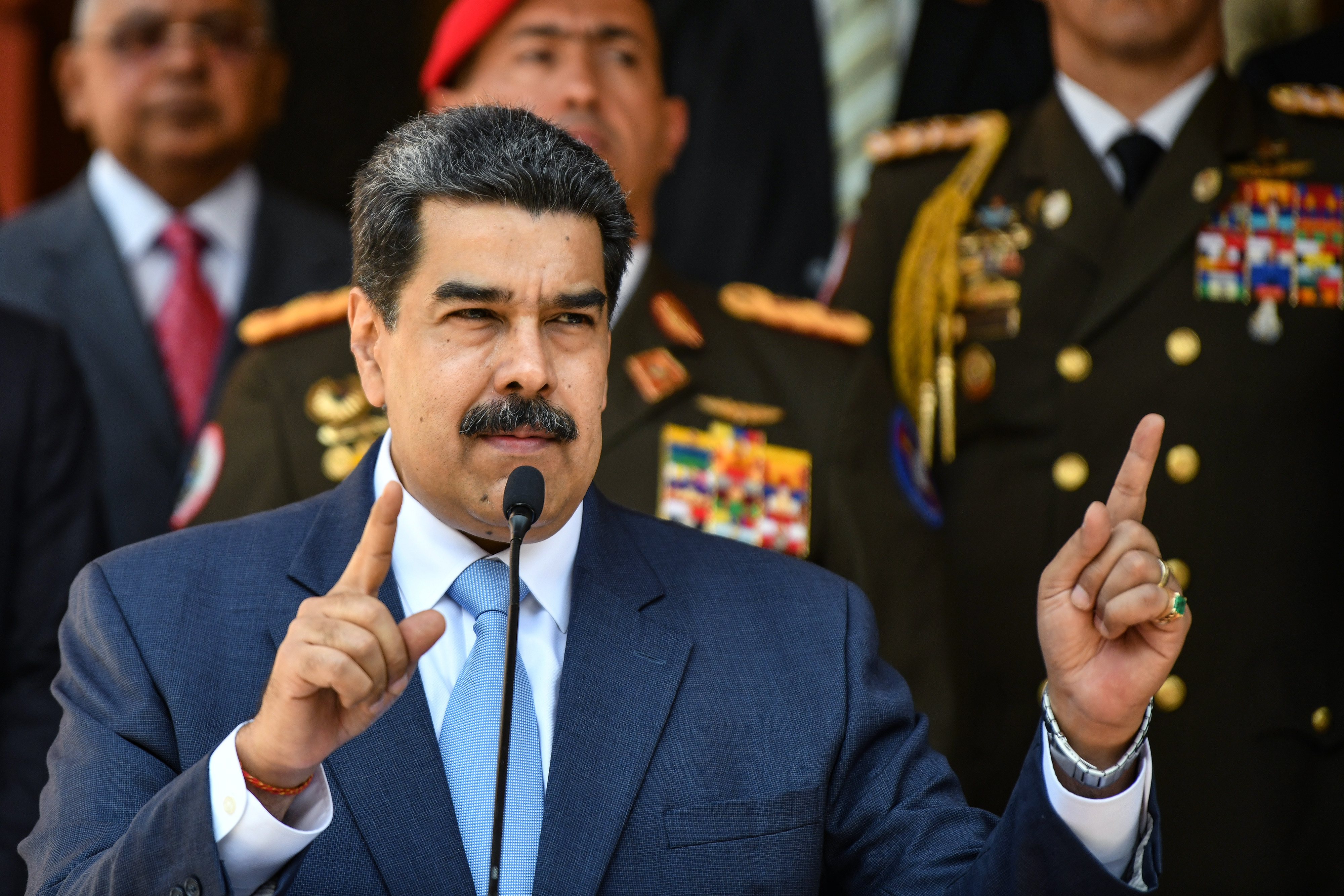 Nicolas Maduro a cerut Statelor Unite să ridice sancțiunile pentru Venezuela îmbrăcat într-un trening al Barcelonei