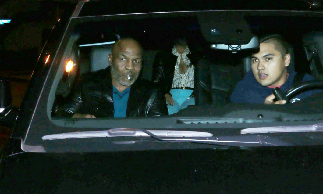 Mike Tyson Smokes A Rolled Cigarette After Dinner At Craig's