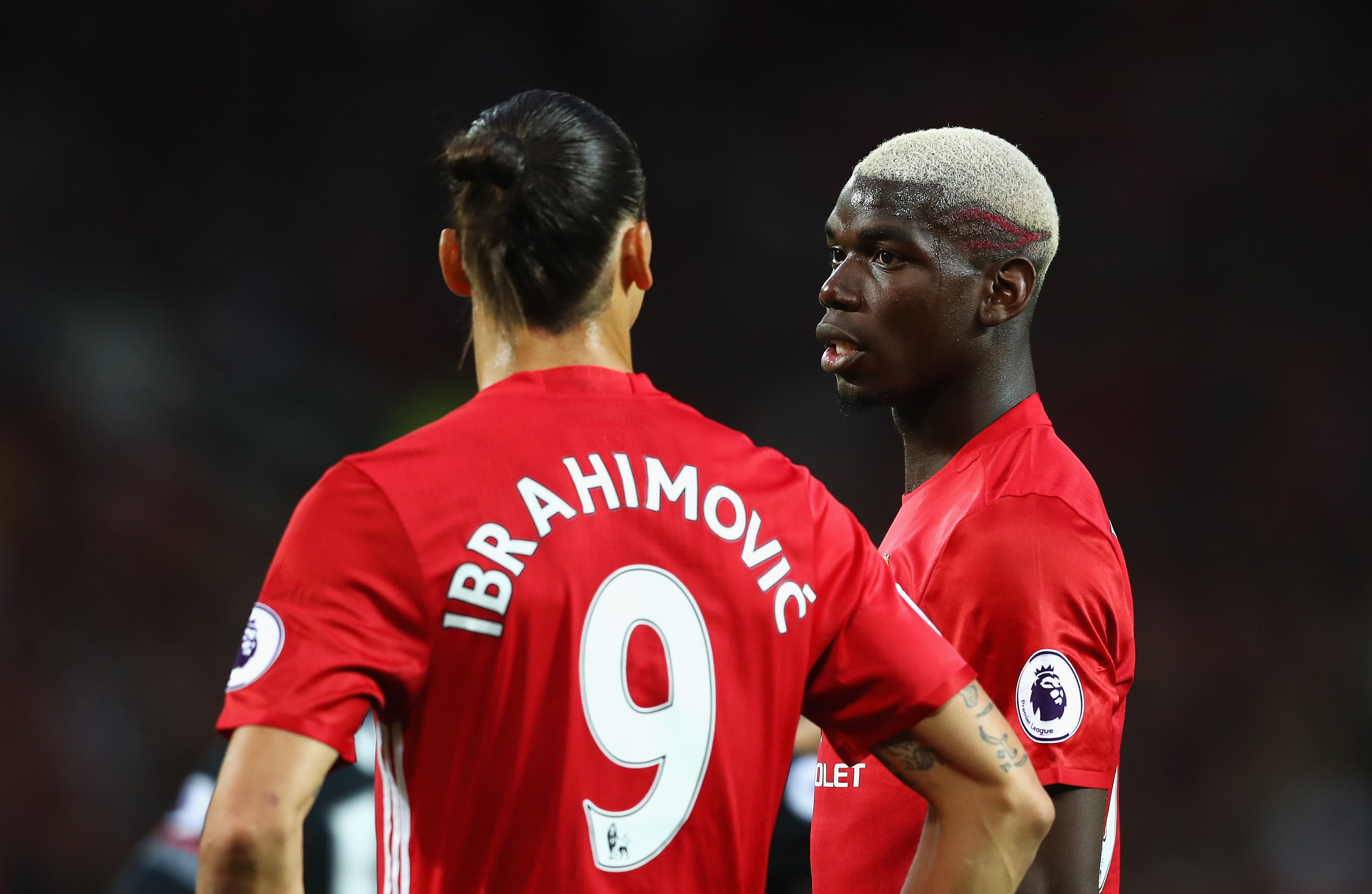 Paul Pogba l-a provocat pe Ibrahimovic, iar suedezul a răspuns în maniera obișnuită: Hai să-ți arăt ceva, să te impresionez