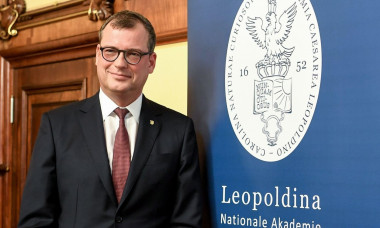 18 February 2020, Berlin: Gerald Haug, climate researcher, is standing next to a sign with the logo of the "Leopoldina". Haug is to become the new president of the National Academy of Sciences Leopoldina. Photo: Britta Pedersen/dpa-Zentralbild/dpa