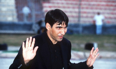 FUSSBALL: LAENDERSPIEL ROM RUMAENIEN, 05.09.98