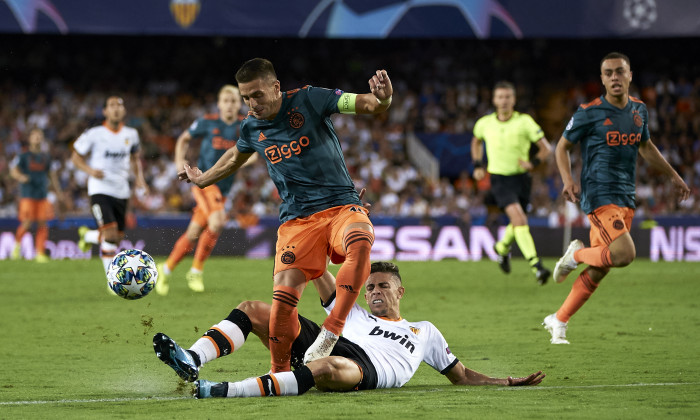 Valencia CF v AFC Ajax: Group H - UEFA Champions League