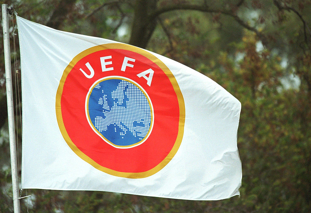 Veşti bune de la UEFA! Şeful comisiei medicale, despre reluarea fotbalului: Este categoric posibil!