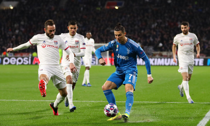 Olympique Lyon v Juventus - UEFA Champions League Round of 16: First Leg