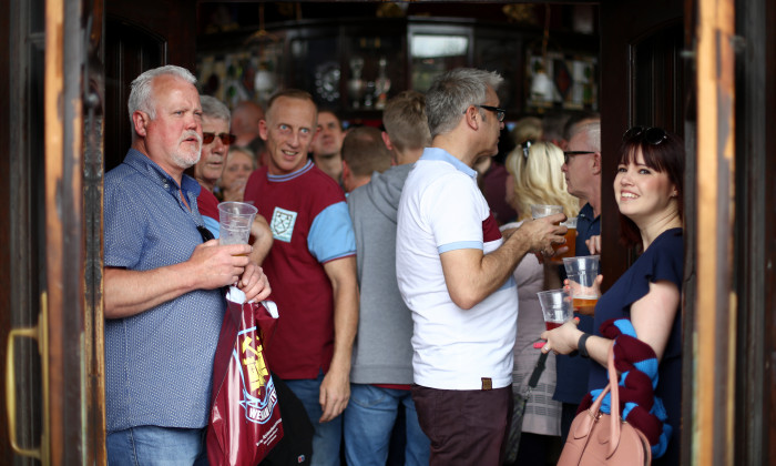 West Ham United v Swansea City - Premier League