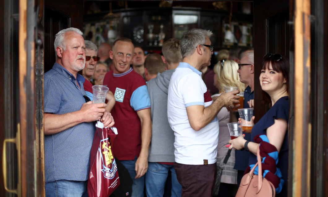 West Ham United v Swansea City - Premier League