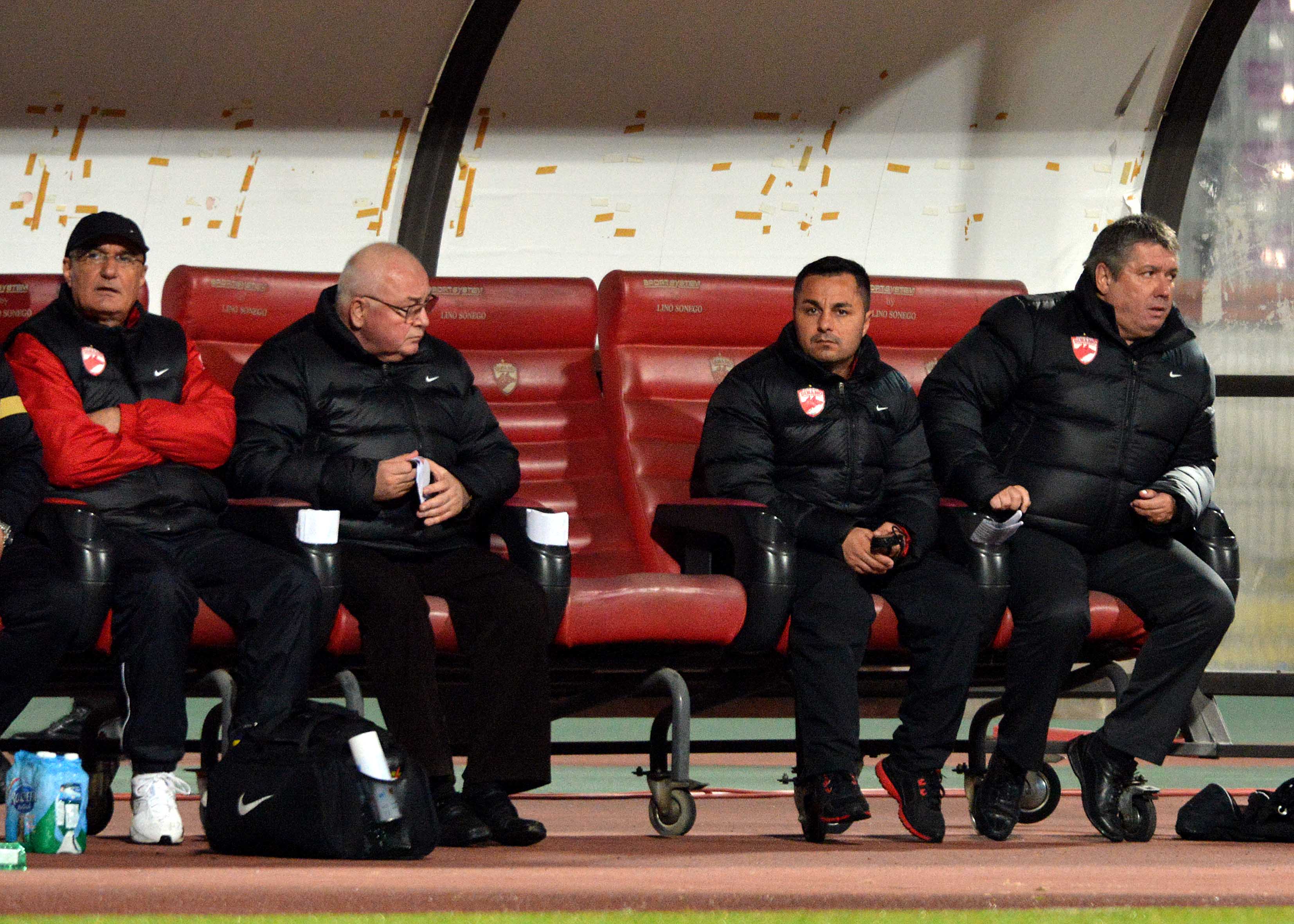 Imagine Stire Intervenție rară înainte de FCSB - Dinamo. Ce spune despre derby omul cu 75 de meciuri pe băncile celor două rivale | 2review.ro