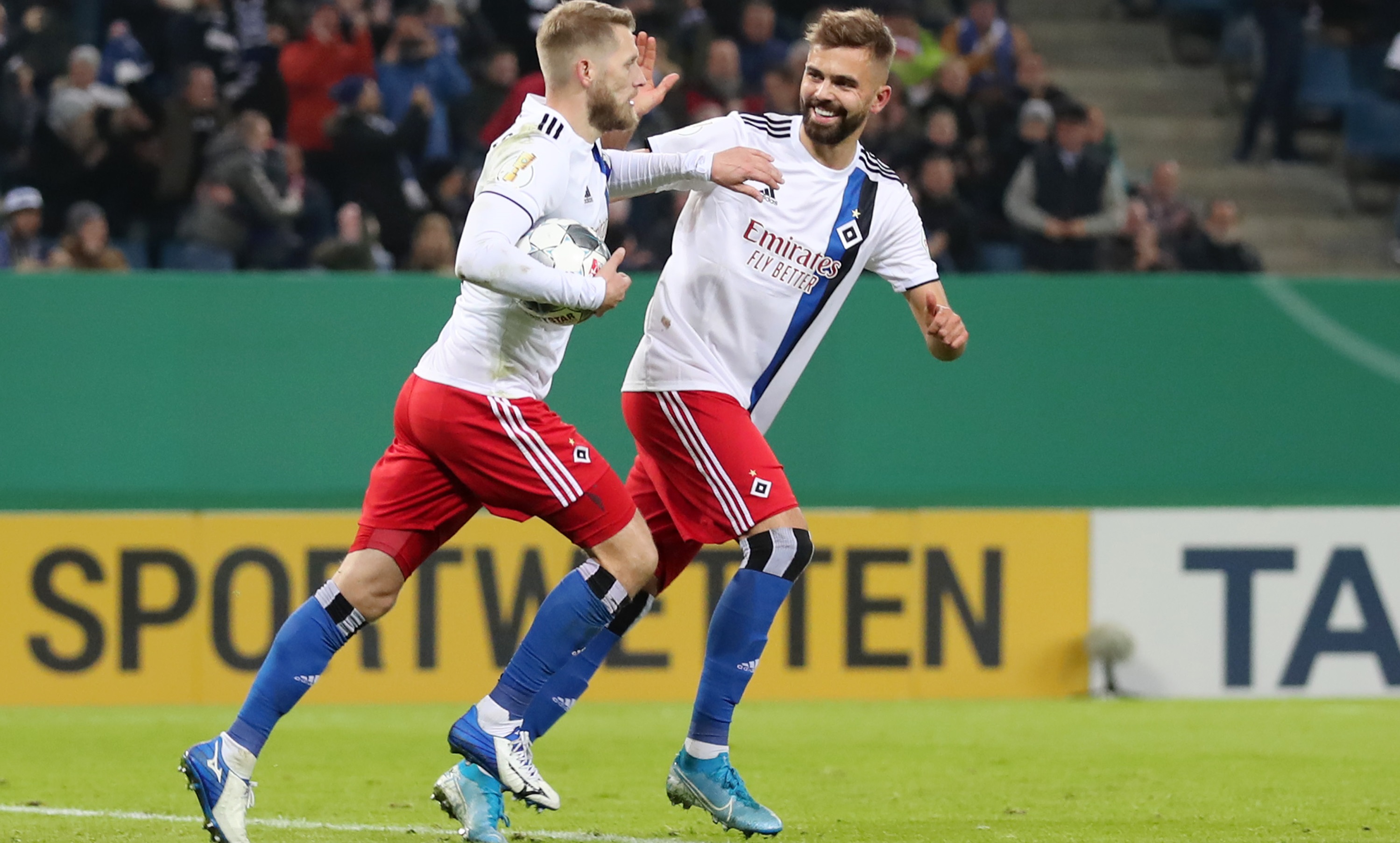 LIVE VIDEO 2.Bundesliga se vede pe canalele Digi Sport, de la 14:30! Hamburg și Stuttgart se luptă pentru promovare