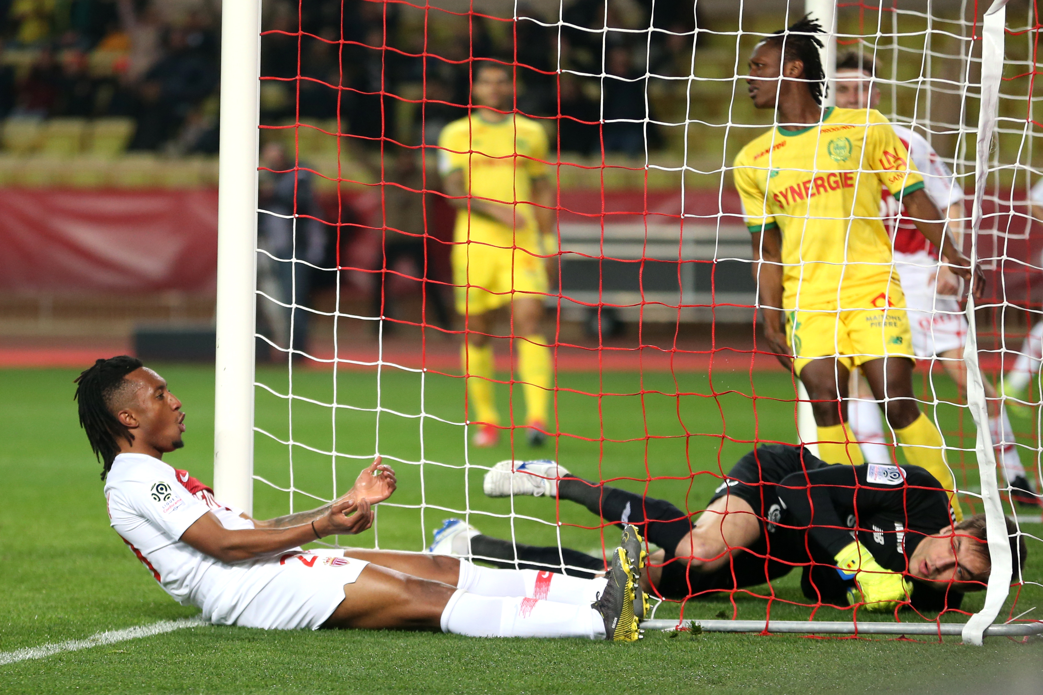 Coșmar pentru o vedetă din Ligue 1, după ce a bruscat un arbitru! Până când i-a fost extinsă suspendarea