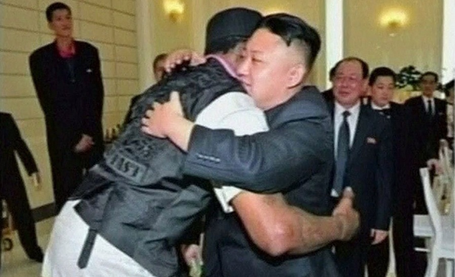 El e liderul nostru! / Lider la ce? Credea că va fi arestat, dar Kim Jong-un l-a invitat la cină. Ce a urmat în acea seară