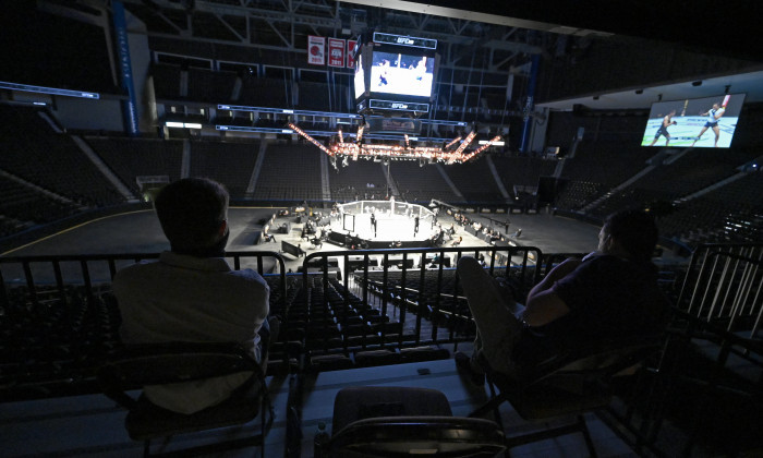 UFC 249 Esparza v Waterson