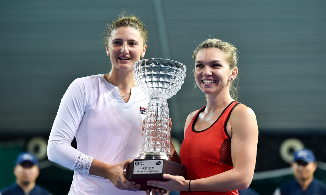 Simona Halep și Irina Begu au câștigat turneul de la Shenzhen în 2018 / Foto: Profimedia