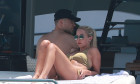 *MARIO GOTZE Y MANUEL NEUER DISFRUTAN DE UNA JORNADA MARINERA CON SUS RESPECTIVAS MUJERES