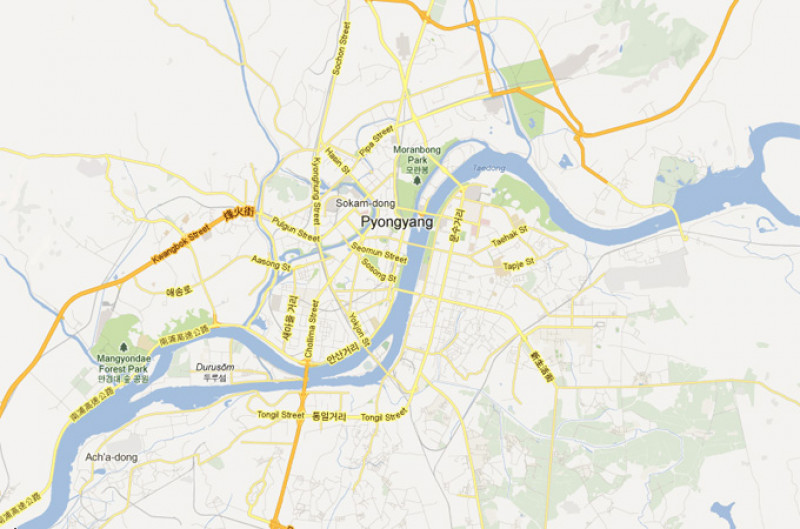 Şosele şi căi ferate în zona capitalei nord-coreene | maps.google.com