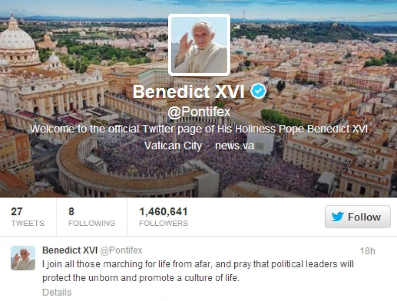 Papa Benedict al XVI-lea, pe Twitter: „Sunt alături de participanţii la marşul pentru viaţă şi mă rog pentru ca liderii politici să ocrotească copiii pe cale de a se naşte şi să promoveze cultura vieţii” | DIGI24