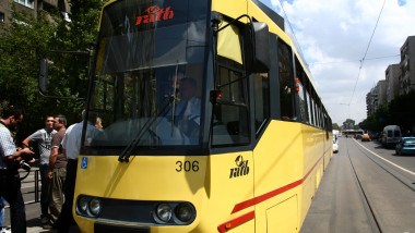 3026123 20mediafax 20ratb-44478