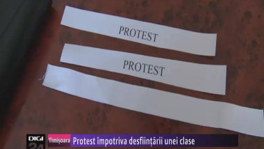 n18 20protest 20impotriva 20desfiintarii 20uneie 20clase 20050313-53069