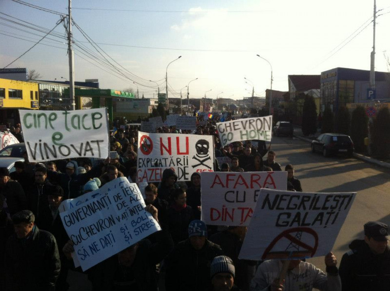 Amplă manifestație la Bârlad împotriva exploatării gazelor de șist |Asociația Vira