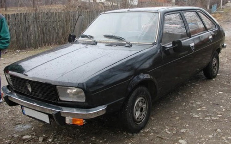 Dacia 2000