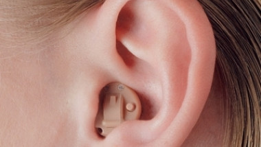 aparat auditiv