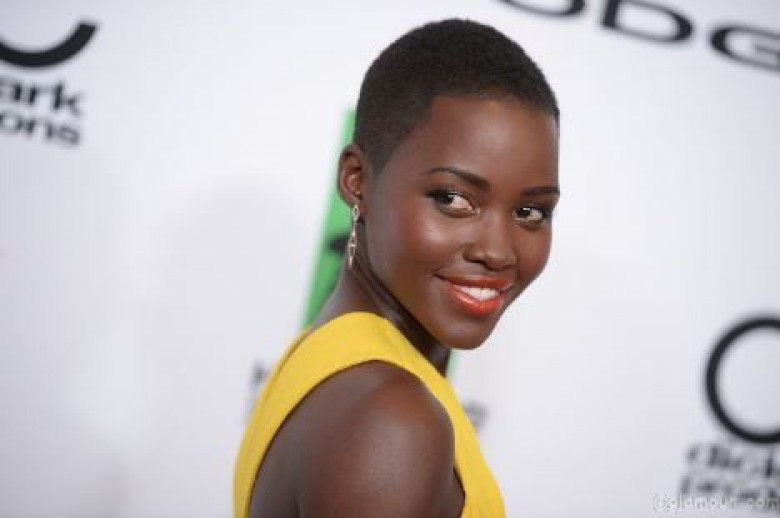 lupita-nyongo-lipstick-w724 1