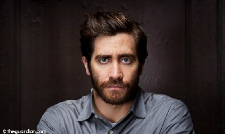 Jake-Gyllenhaal-Mike-and--011