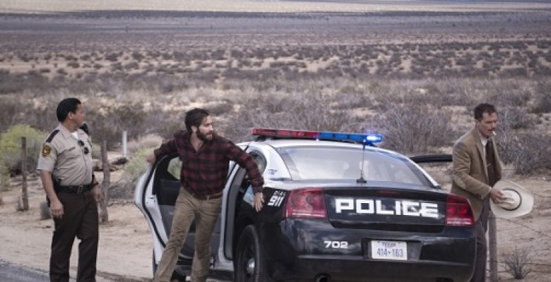 nocturnal-animals-jake-gyllenhaal-michael-shannon1-600x383