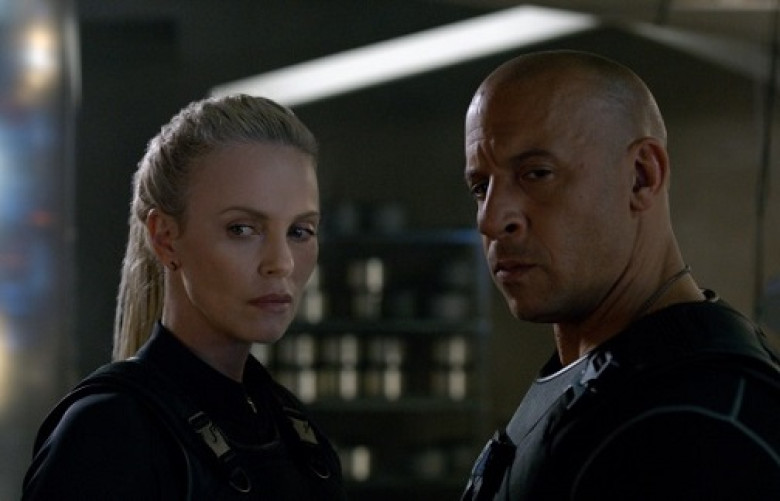 charlize-theron-the-fate-of-the-furious-600x386