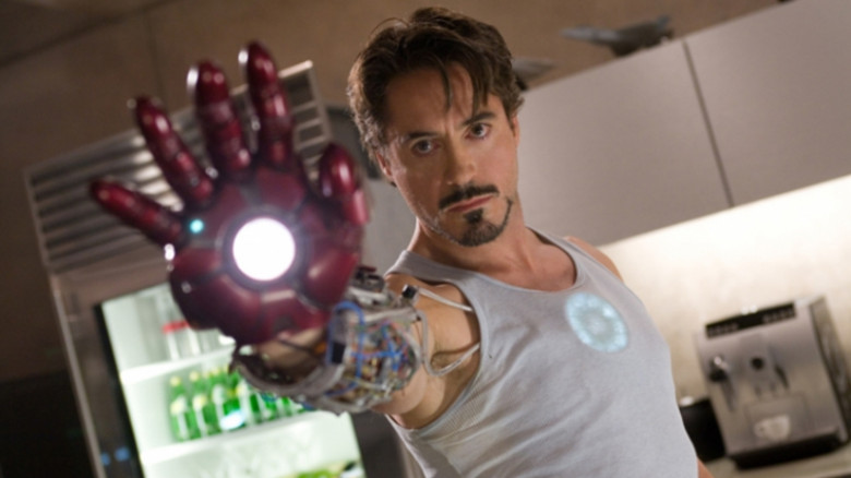 robert downey junior costum iron man